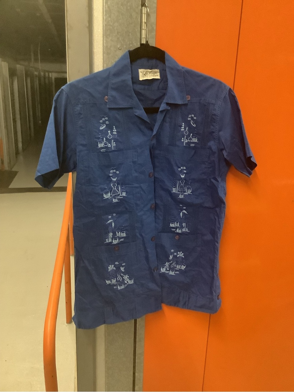 Men's Short-Sleeve Button-Down Shirt in Blue with Embroidered Motifs